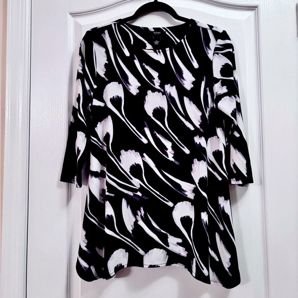 Women's Alfani Blouse, Size Petite Large: PL, Black & White